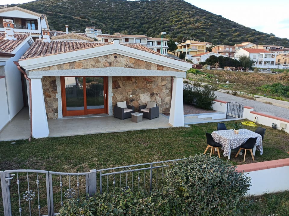 Dolce Vita Ferienhaus mit Meerblick - Agrustos