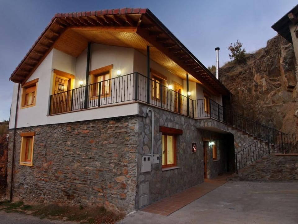 Maison rurale dans la montagne de León - La Omañuela