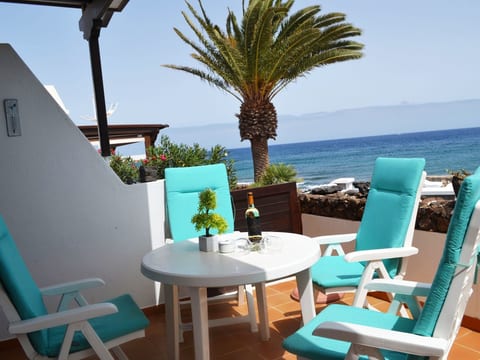 in Playa Honda mit Möblierter Terrasse