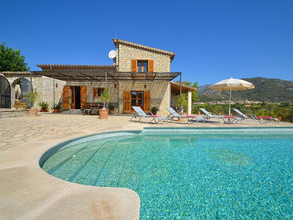in Selva con giardino curato - Balearic Islands
