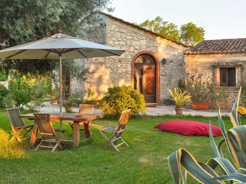 Villa dei Papiri - Superior Zimmer mit möbliertem Garten