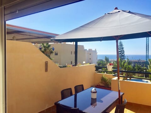 Zweistöckige Ferienwohnung in Marbella-Mijas Costa mit Meerblick