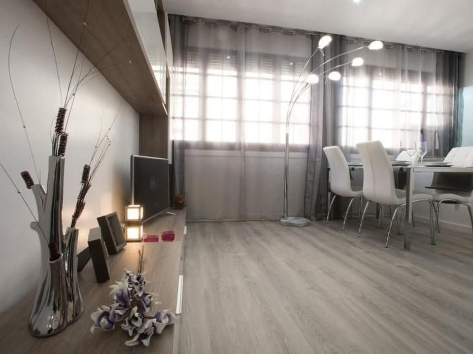 Apartamento con estacionamiento privado - Barcelona