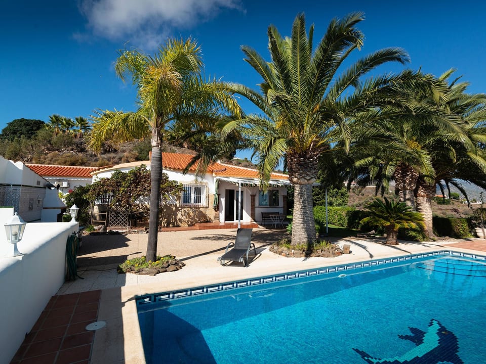 Casa Palmeras in Sayalonga mit Gepflegtem Garten - Sayalonga