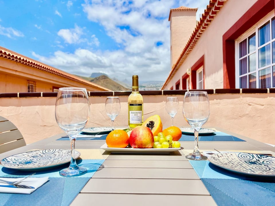 Appartement à Los Cristianos avec piscine commune et terrasse - Los Cristianos