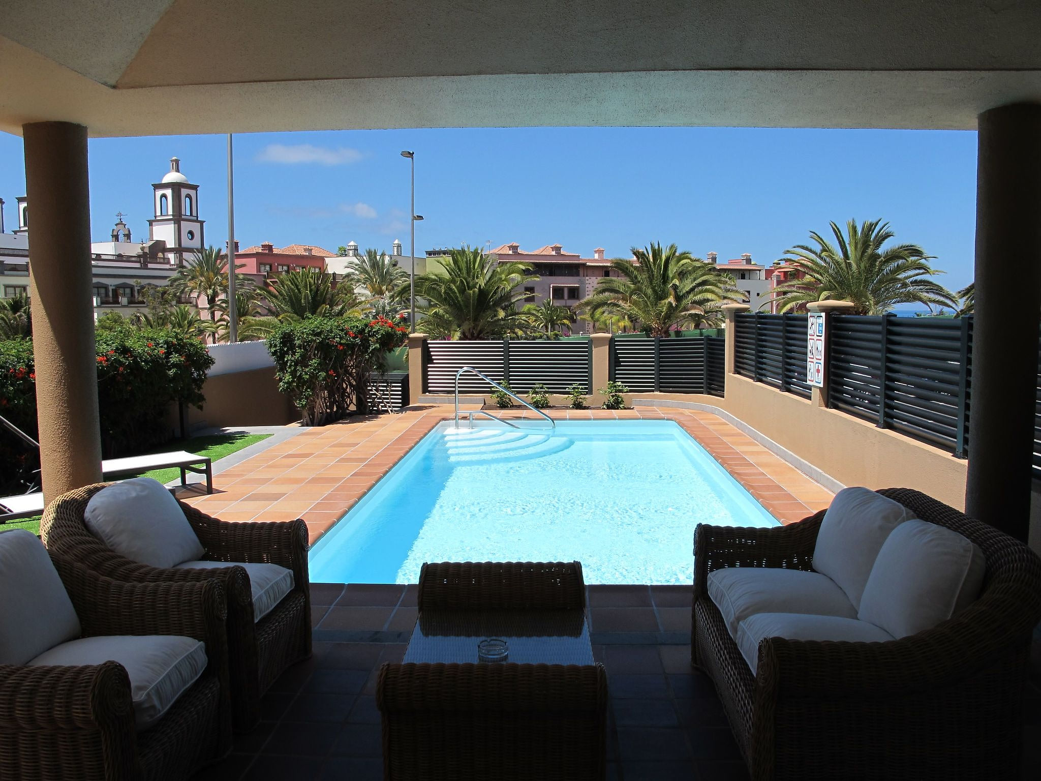 Villa meloneras mit ganztägiger Sonne am Pool