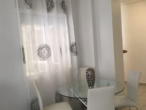 Moderne Ferienwohnung Finlandia mit kleinem Balkon