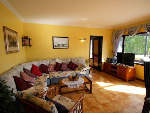 Appartment 8A
