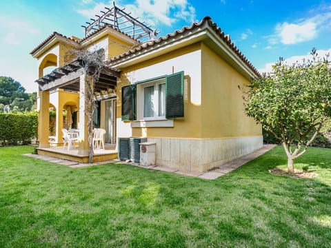 Mediterranes Appartement mit Pool