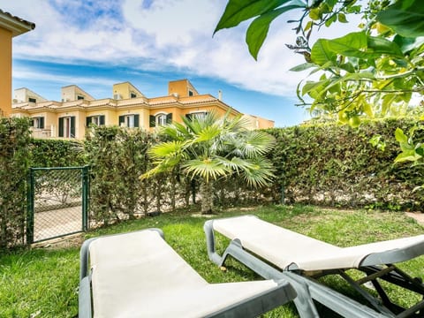 Mediterranes Ferienhaus mit offener Terrasse