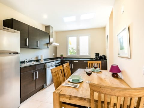 Mediterranes Ferienhaus mit offener Terrasse