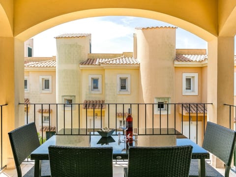 Wohnung mit gemeinsamem Pool, Grill und Meerblick