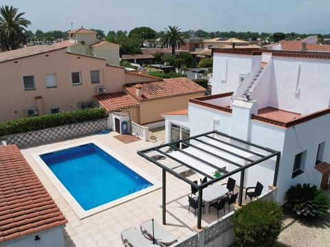 in Empuriabrava mit Privatem Pool