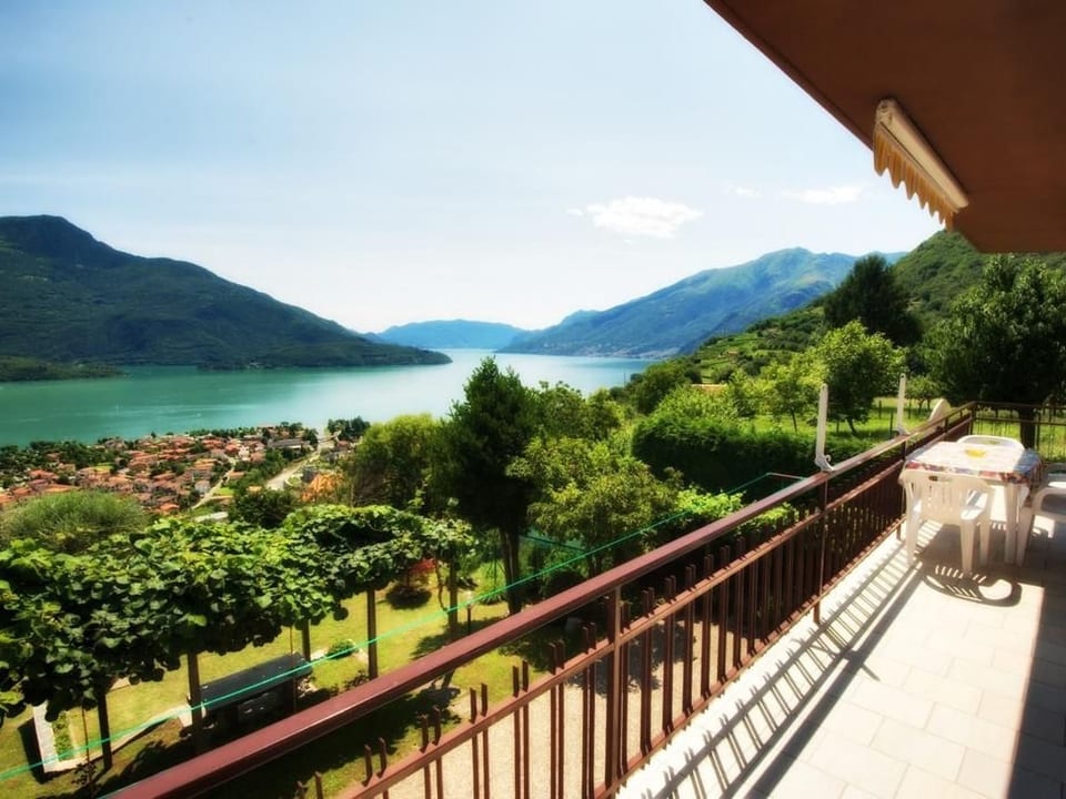 Casa Luna' Wohnung mit Wasserblick - Vercana