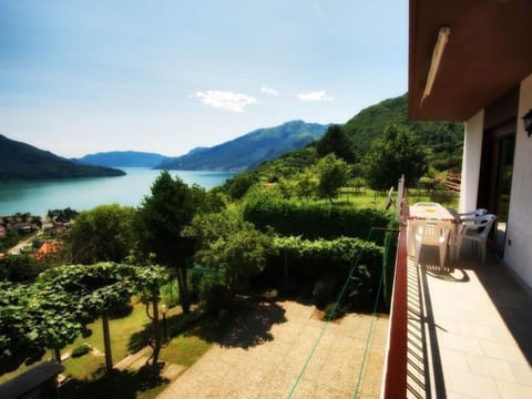 Casa Luna' Wohnung mit Wasserblick