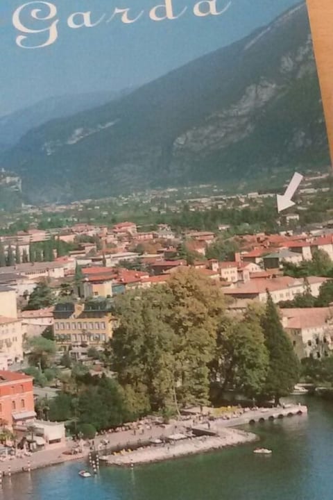 Villa im Grünen in Riva del Garda mit Terrasse
