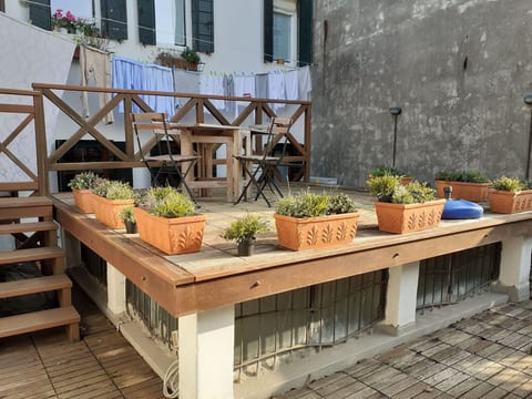 mit privater Terrasse