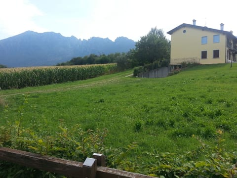 Gemütliche Ferienwohnung in Seghe mit Grill und Garten