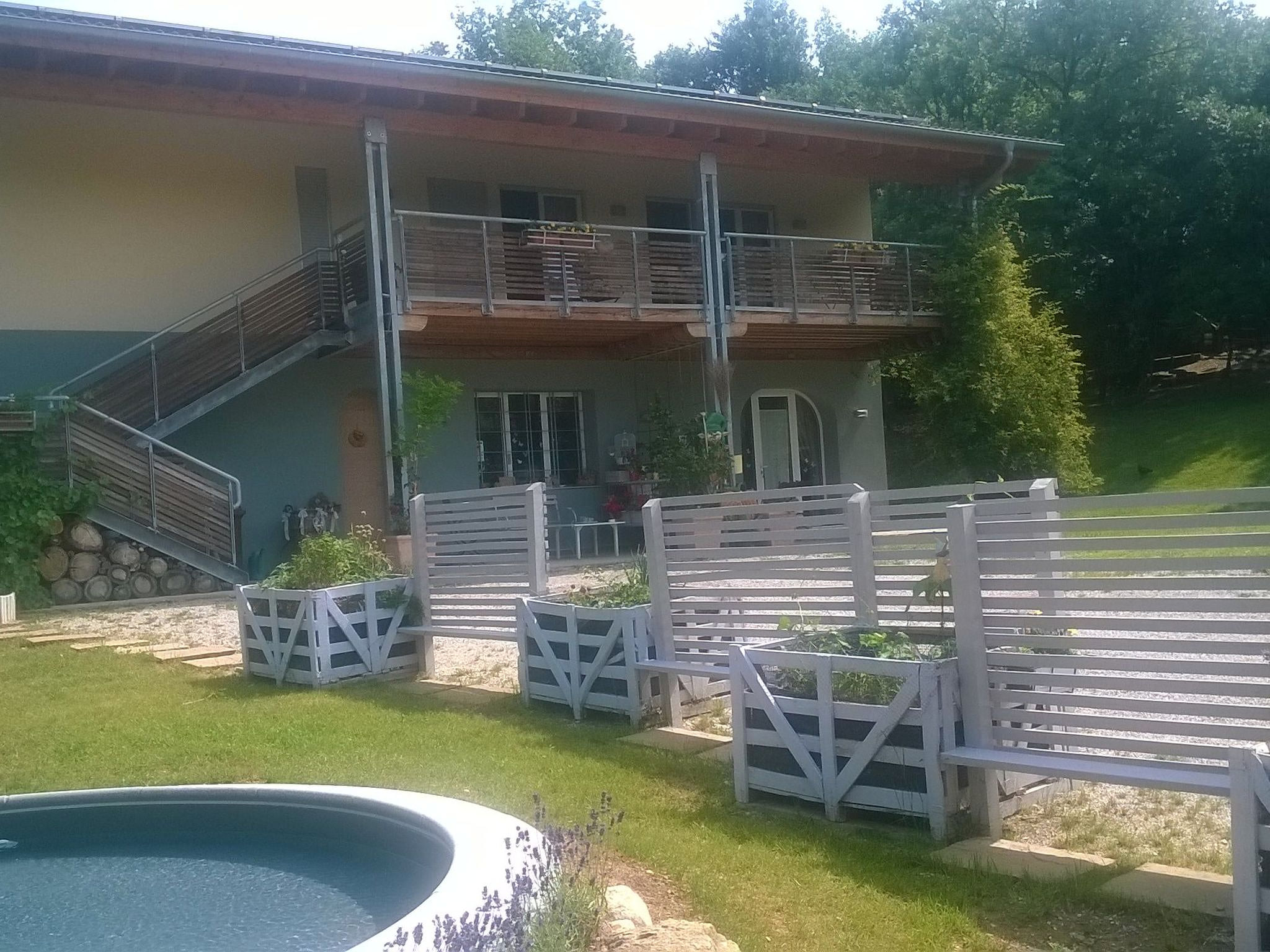 Wohnung mit Grill, Pool und Terrasse