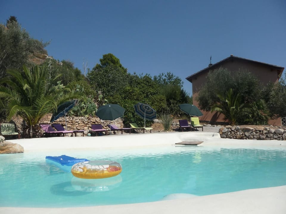Manderino-Panoramasuite mit Park und Pool - Santa Flavia