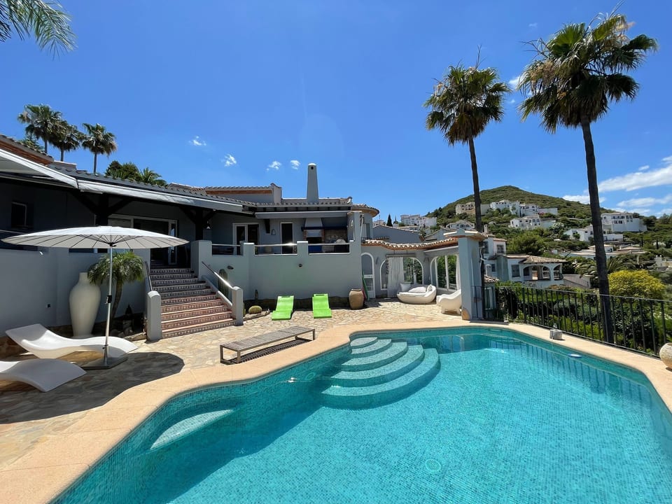 Finca mit Pool und Panoramablick in Monte Pego - Pego