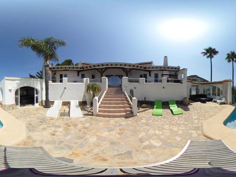 Finca mit Pool und Panoramablick in Monte Pego