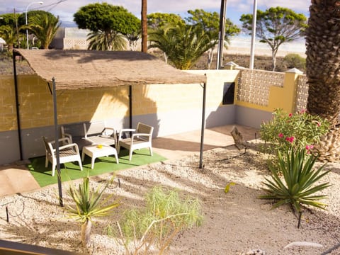 Geräumiges Haus mit exklusivem Schwimmbad und Solarium.