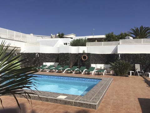 in Costa Teguise mit Privatem Pool