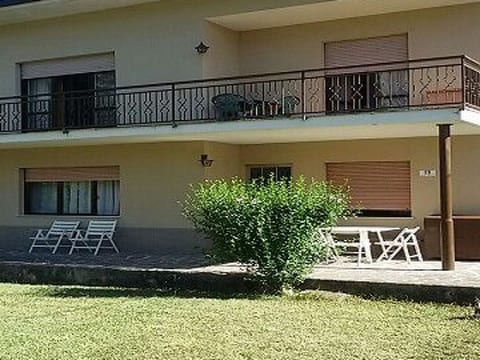 Villa im Grünen in Riva del Garda mit Garten