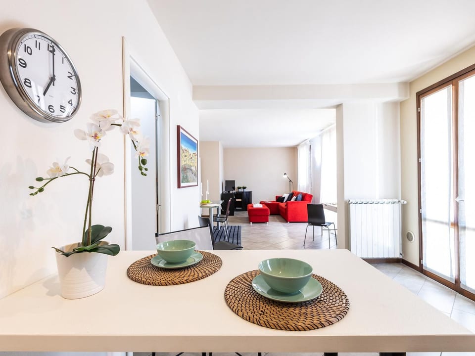 Appartamento con ingresso separato e piccolo cortile privato. - Lucca