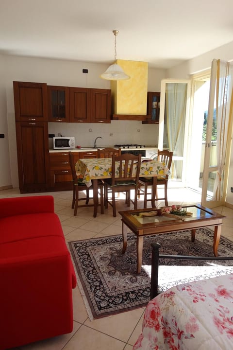 Ein-Zimmer-Wohnung 'Casa Valery' mit Wasserblick