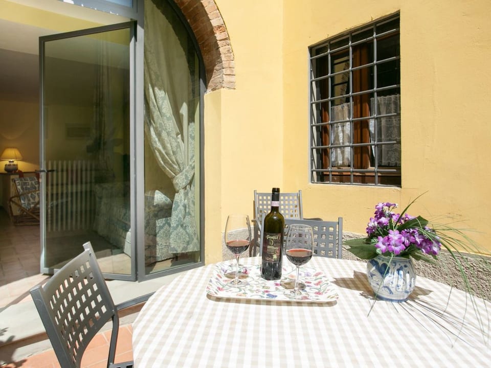 Bouganville' Anwesen mit Terrasse - Montespertoli