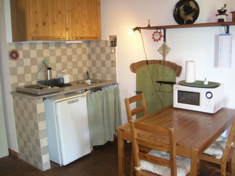 Ein-Zimmer-Wohnung 'Ligoracce