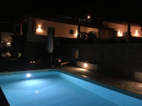 Ausgezeichnete Villa mit Schwimmbad, Panoramaterrassen