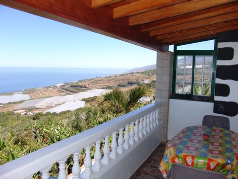 für 4 Personen ca. 50 m&sup2; in La Punta, La Palma (Westküste von La Palma)