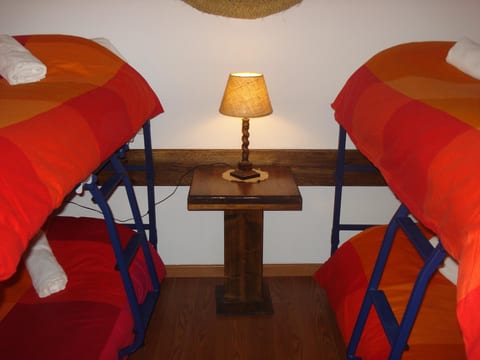 Wohnung Bohílgues, mit Terrasse