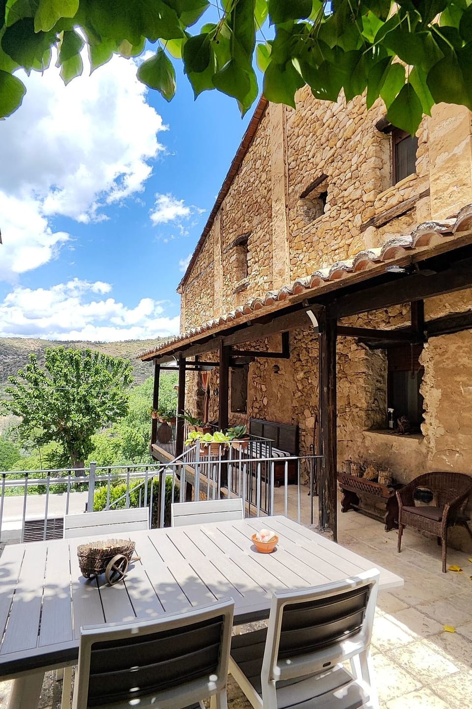 Wohnung Bohílgues, mit Terrasse - Castielfabib