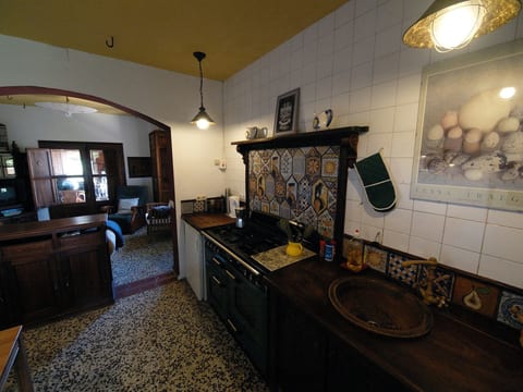 Finca "Cottage" mit gemeinschaftlichem Pool