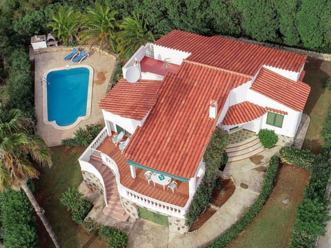 Moderne, frische Familienvilla Allondra