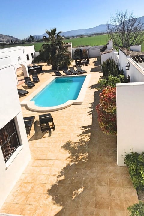 Schönes Haus in Villena mit fabelhaftem Pool