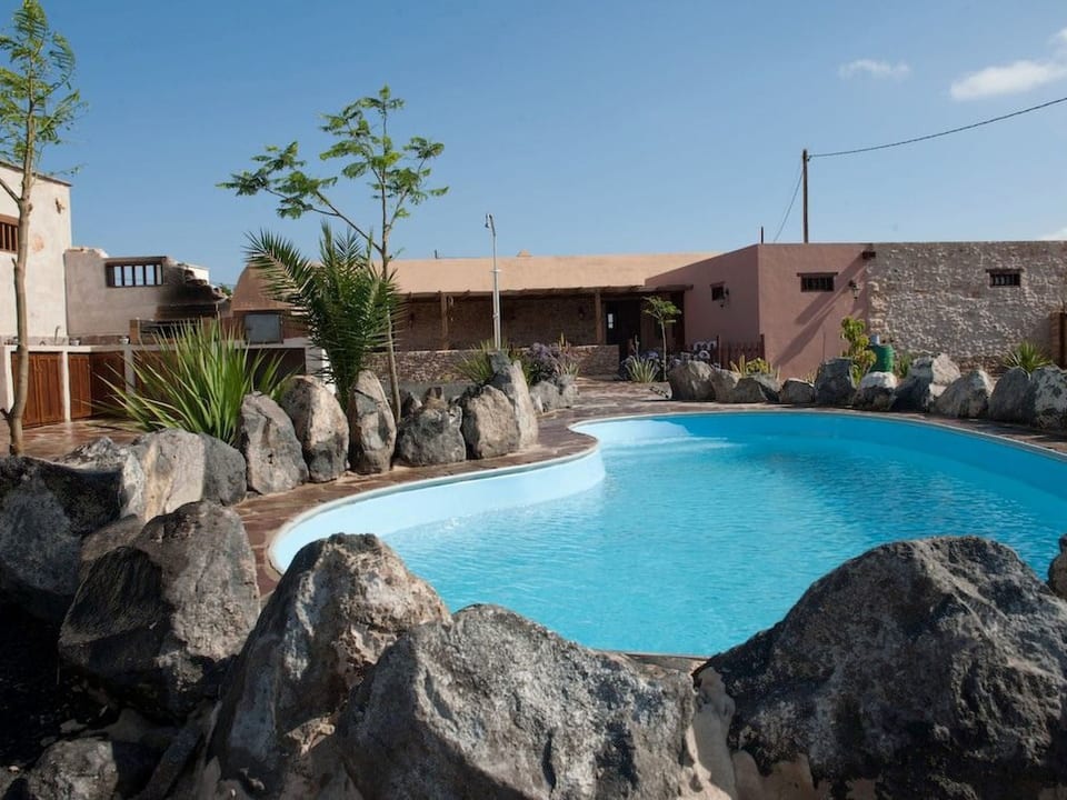 Kanarisches Haus mit privatem Pool und Garten - Giniginamar