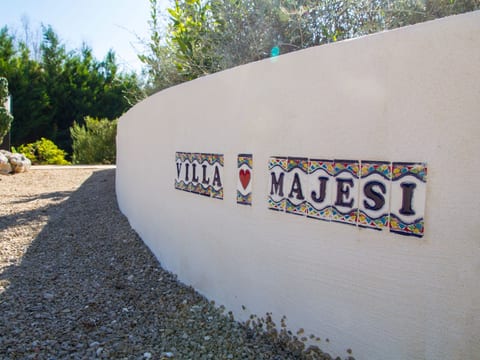 'Majesi