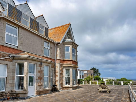 No. 11 Porthminster