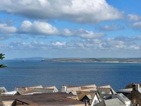 No. 6 Porthgwidden