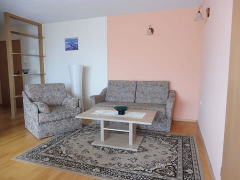 für 5 Personen in Radewege, Berlin