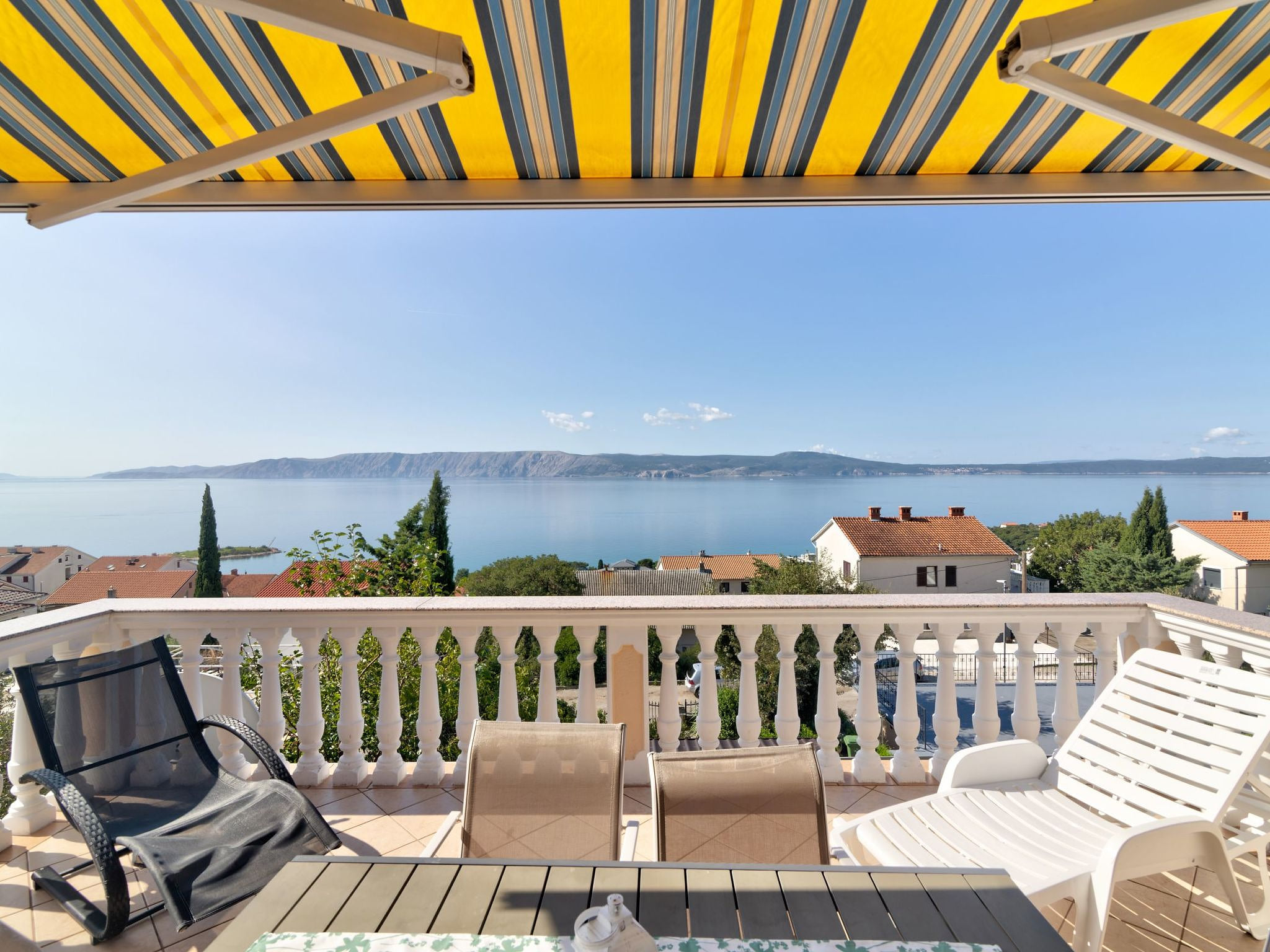 Wohnung für 6 Personen mit Panoramablick aufs Meer