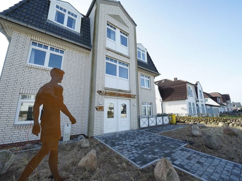 Wohnung in Wenningstedt-Braderup mit Terrasse