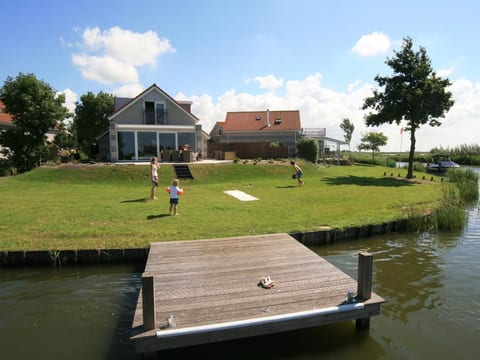 Modernes Ferienhaus mit Sauna und Whirlpool