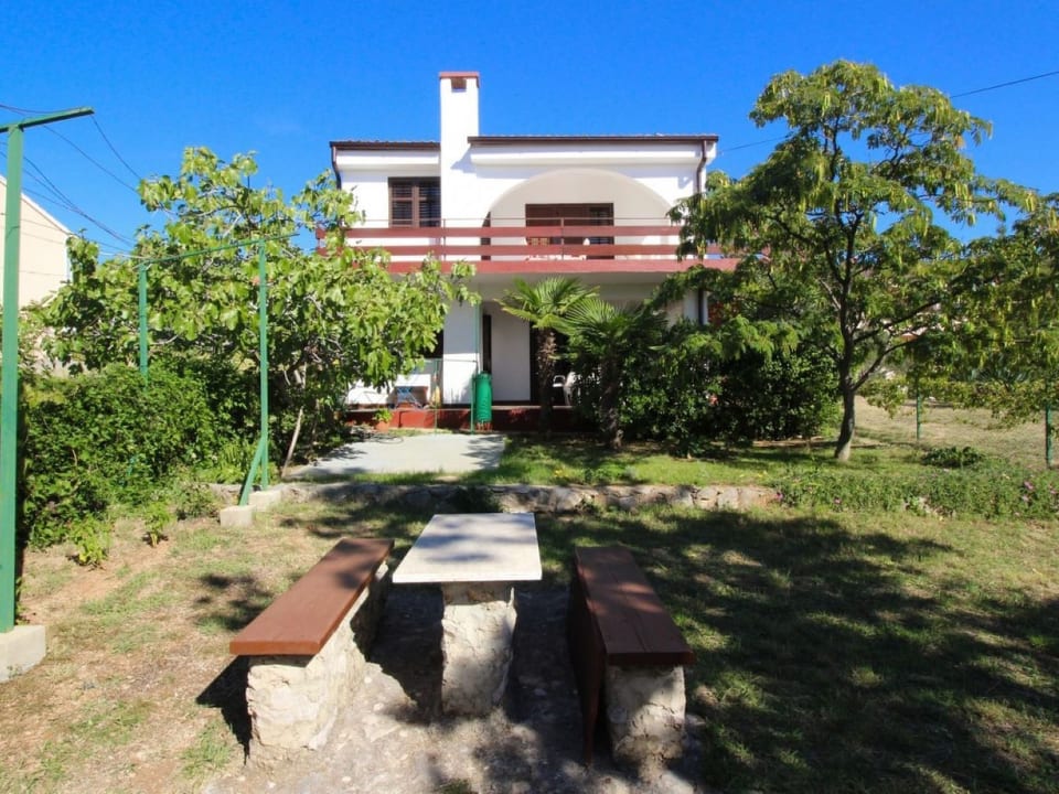 Apartman Nada mit Terrasse - Punat