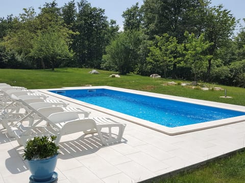 Romantische Villa mit weitläufigem Garten